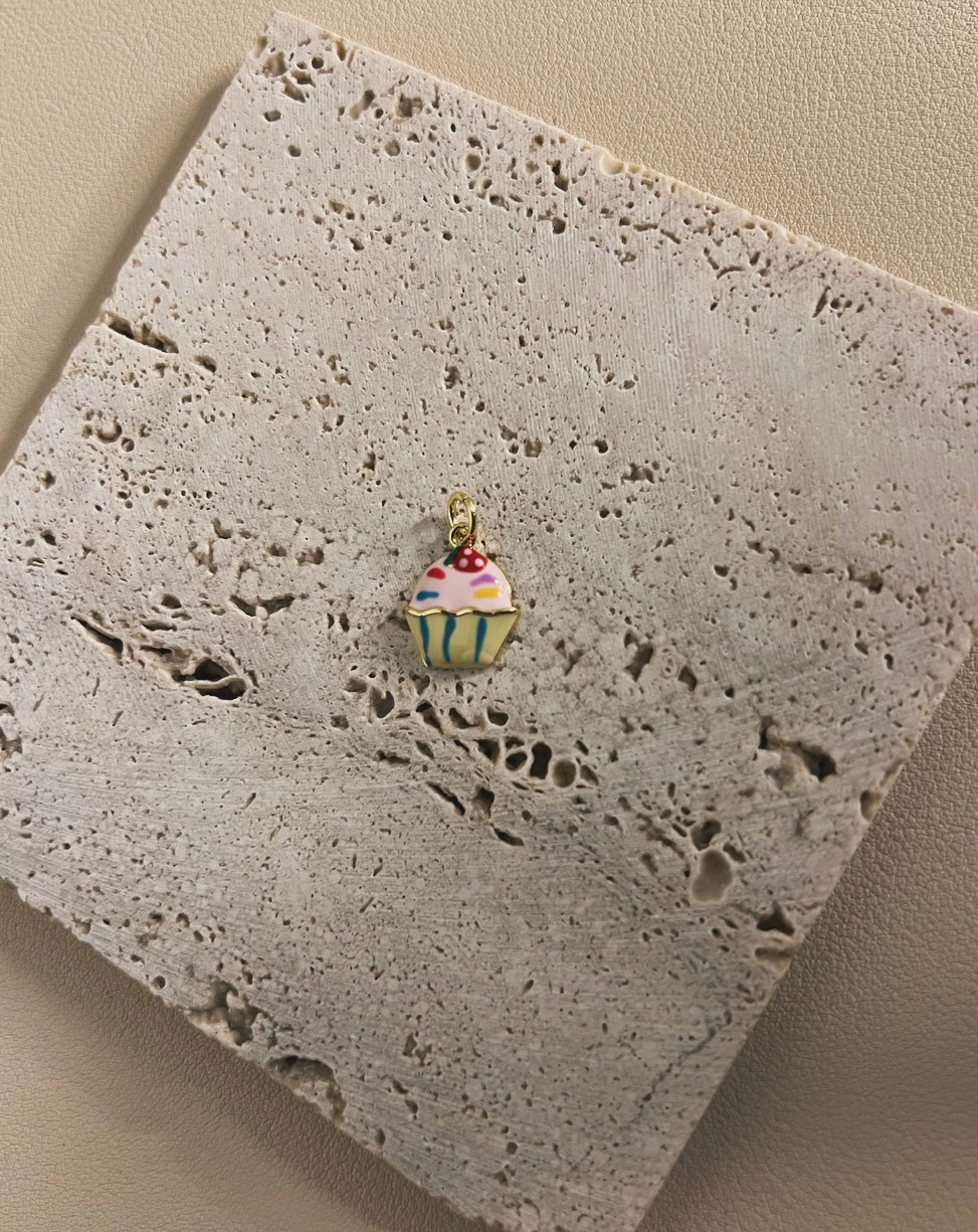 Cupcake charm