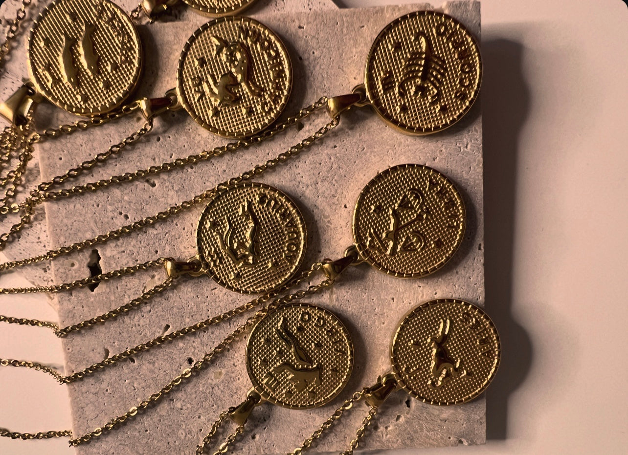 Zodíaco Necklace
