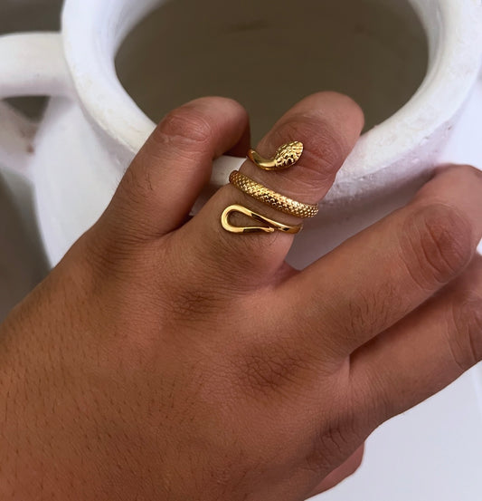 Little snake ring