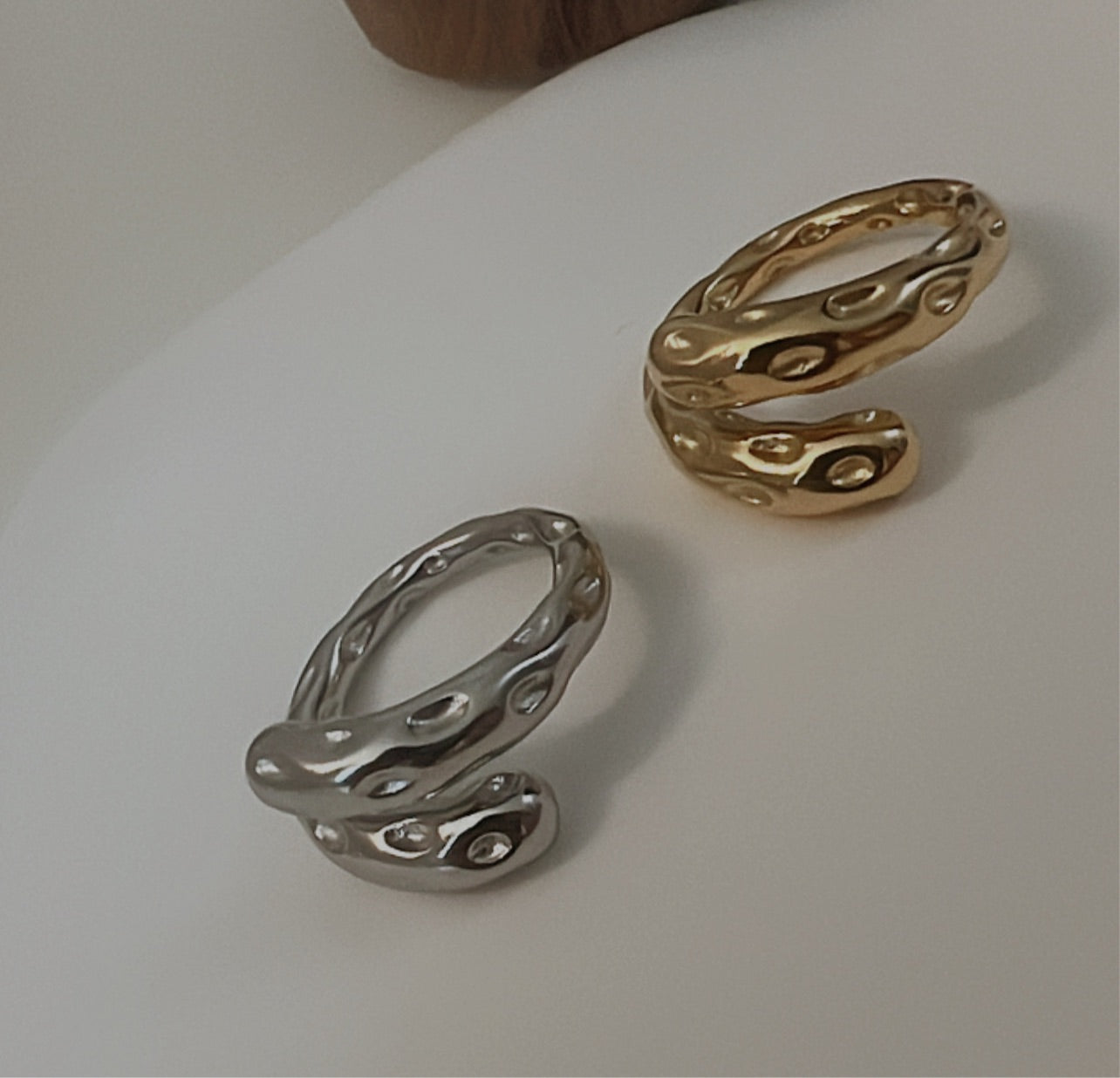Twist Ring